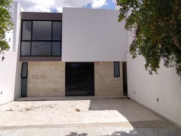 CASA en Mayorazgo Priv San Gabriel