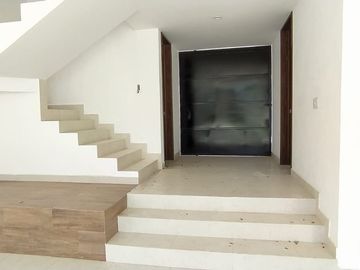CASA en Mayorazgo Priv San Gabriel
