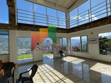 ✴️ VENDO ✴️Espectacular Casa Campestre en Copacabana, sector Barrio el Pedregal, Parcelación el paraíso P.H.