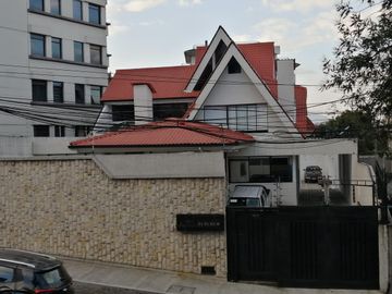 En venta casa rentera sector El Bosque