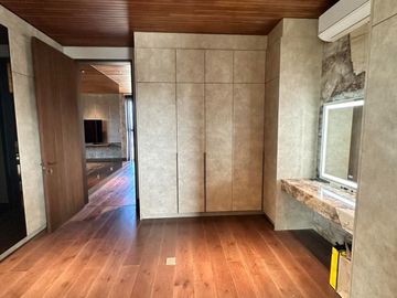 THE ENCLAVE ALABANG New House for Sale near Ayala Alabang Portofino Daang Hari Verdana Alabang Hills