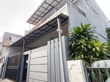 Rumah Kost Elite 30 Kamar Omset Oke di Pejaten Barat, Jakarta Selatan