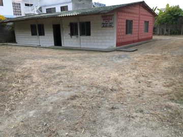 Venta de terreno con casa-Atacames