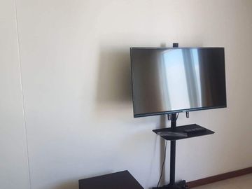 COLUMNSLEGASPI40XT2: For Sale Fully Furnished Studio in The Columns At Legaspi Village