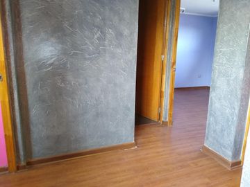 SE VENDE Hermosa Casa 2 Pisos, cercana  a Municipalidad de Conchalí.