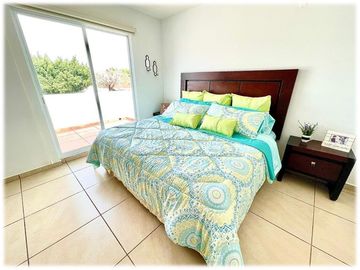 Casas con alberca 3 recámaras cocineta y closets