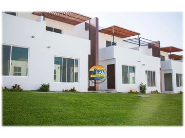 Casas con alberca 3 recámaras cocineta y closets