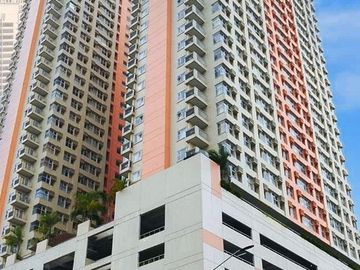 1bedroom condo in makati paseo de roces near don bosco rcbc gt tower makati