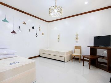 Sprawling Private Resort, Airbnb Vacation House for Sale with Spacious Landscape Garden in Tagaytay, Cavite, Nr. Ayala Mall Serin