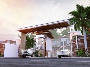 FOR SALE 3 bedroom single attached house in Sta Monica Tisa Cebu City..