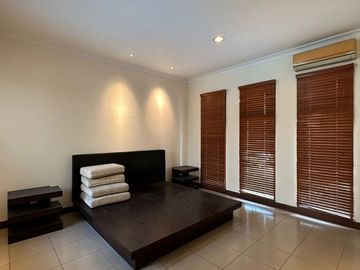 RUMAH at Jl RUBY / PERMATA HIJAU, KEBAYORAN LAMA
