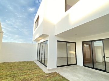 CASA EN VENTA EN LA RESERVA VALLE DE JURIQUILLA