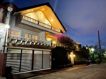 4 Bedroom vacation house for sale at Tagaytay near Ayala Mall Serin