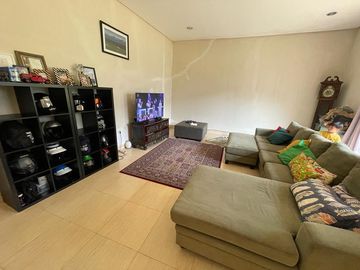 Rumah Dijual di Manunggal Parigi, Halaman Luas
