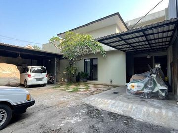 Rumah Dijual di Manunggal Parigi, Halaman Luas