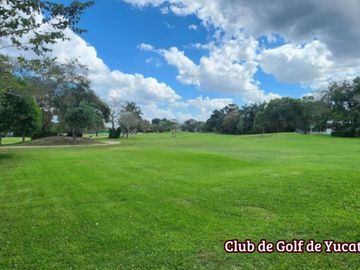 Departamento con alberca privada, simulador de golf, Cine, en venta, Zona Norte, Merida.