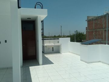 VENTA DE CASA EN ESTRENO  EN BOULEVARD PARK PLAZA, PIURA