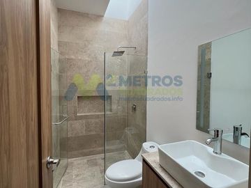 CASA en VENTA PASEO de los TEJONES ALTOZANO
