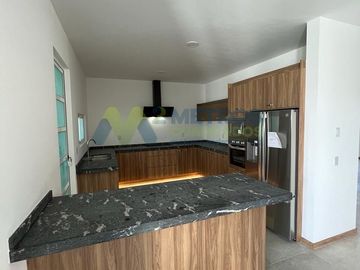CASA en VENTA PASEO de los TEJONES ALTOZANO