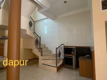 DIJUAL RUMAH DALAM PERUM DI UTARA JL GITO GATI