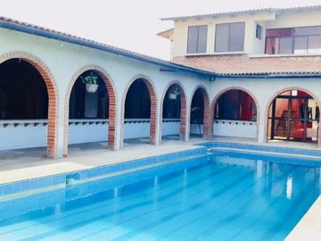 VENTA CASA BALLENITA VIA LA LIBERTAD (CHULLUIPE)