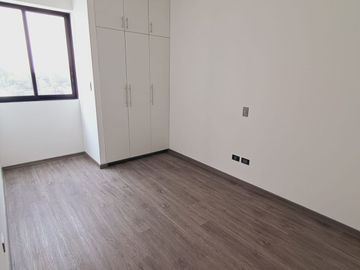 VENTA DE ESPECTACULAR FLAT + TERRAZA CON PISCINA EN SAN ISIDRO¡¡¡