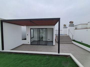 VENTA DE ESPECTACULAR FLAT + TERRAZA CON PISCINA EN SAN ISIDRO¡¡¡