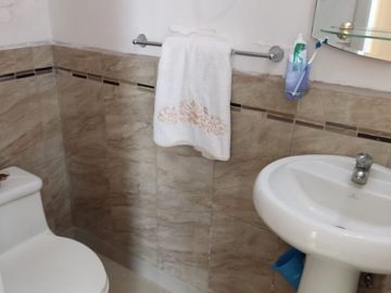 VENTA CASA ESQUINERA EN CONJUNTO SECTOR VÍA AL TINGO