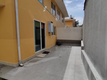 VENTA CASA ESQUINERA EN CONJUNTO SECTOR VÍA AL TINGO