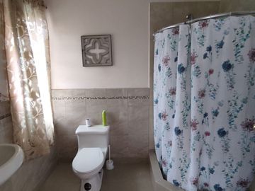VENTA CASA ESQUINERA EN CONJUNTO SECTOR VÍA AL TINGO