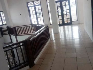 Dijual Rumah 2 Lantai di Kota Padang Dekat Stasiun Padang