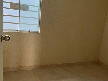 ¡¡SE VENDE CASA FRENTE A PARQUE Y EN ESQUINA EN LA ENSENADA!!
