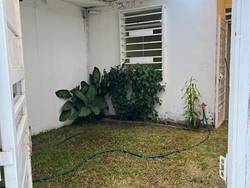 ¡¡SE VENDE CASA FRENTE A PARQUE Y EN ESQUINA EN LA ENSENADA!!