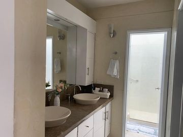 VENTA DE CASA DE 240 M2 CON INCREÍBLES VISTAS EN EL SECTOR SANCANCIO, MANIZALES CALDAS