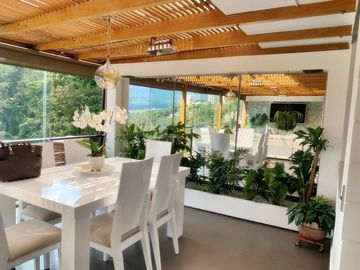 VENTA DE CASA DE 240 M2 CON INCREÍBLES VISTAS EN EL SECTOR SANCANCIO, MANIZALES CALDAS
