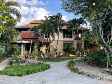 House for sale with Dog hotel in Hang Dong