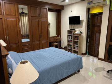 House for sale with Dog hotel in Hang Dong