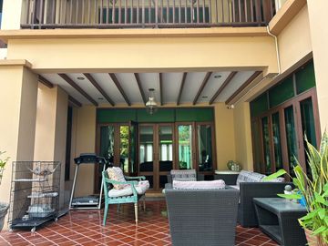 House for sale with Dog hotel in Hang Dong