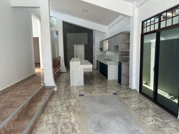 VENDO CASA EN PLAYAS DE 3 DORMITORIOS