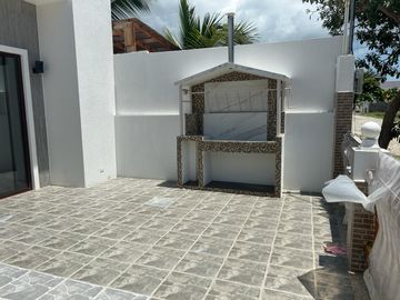 VENDO CASA EN PLAYAS DE 3 DORMITORIOS