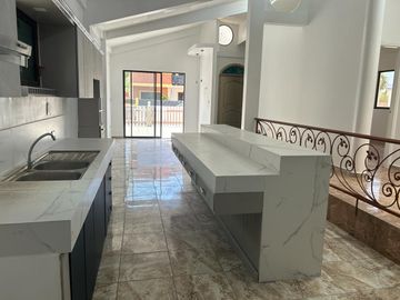 VENDO CASA EN PLAYAS DE 3 DORMITORIOS