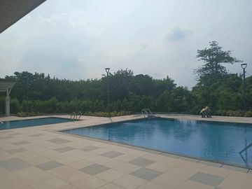 House and Lot For Sale in Cavite near  ALABANG and DE LA SALLE VERMOSA