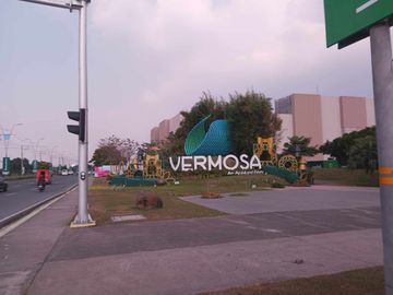 House and Lot For Sale in Cavite near  ALABANG and DE LA SALLE VERMOSA