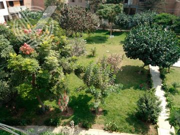 SE VENDE PROPIEDAD COMO NUEVA. TOTALMENTE REMODELADA Y FRENTE A PARQUE