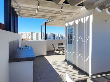VENTA DE CASA CON ALBERCA Y ROOF GARDEN CERCA DE COCOYOC
