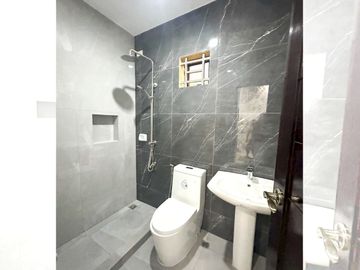 4 BEDROOM HOUSE AND LOT FOR SALE IN SAN PABLO, LAGUNA