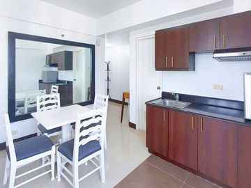 Stamford Executive Residences | One Bedroom 1BR Condo Unit For Sale - #7016
