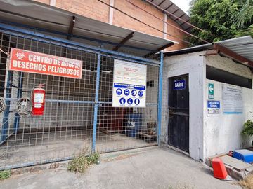 Venta de Galpón Industrial con Oficinas en el Sector Vía Durán Tambo Km 4.5