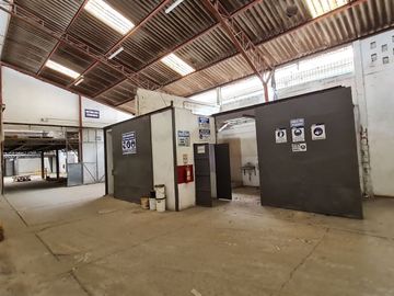 Venta de Galpón Industrial con Oficinas en el Sector Vía Durán Tambo Km 4.5