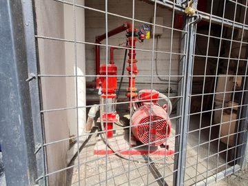 Venta de Galpón Industrial con Oficinas en el Sector Vía Durán Tambo Km 4.5